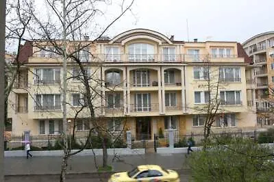 Apartment House Iztok Sofía